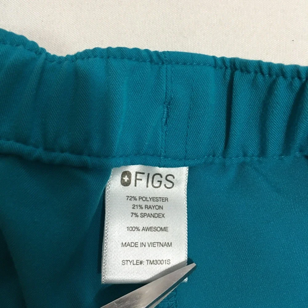 FIGS Cairo Cargo Scrub Pants Mens Small Short Teal Drawstring